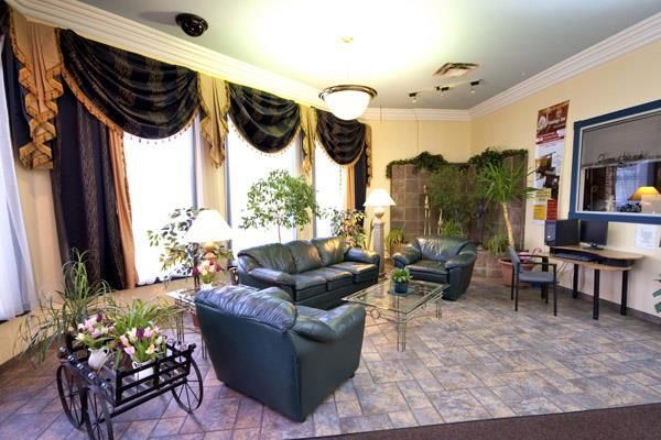 Flamingo Inn (Whitecourt)